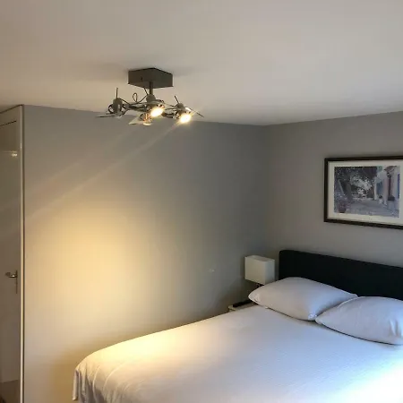 Bridge לינה וארוחת בוקר