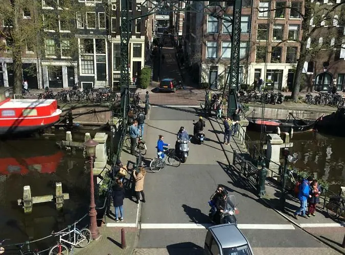 Bridge فندق مبيت وإفطار أمستردام